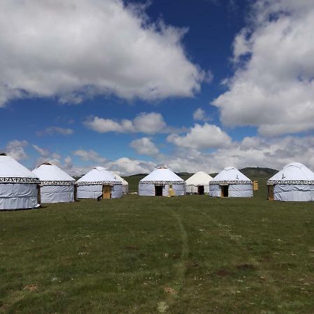 Yurt Camp Muras In Song Kol Lake Hotel Kochkor Zewnętrze zdjęcie