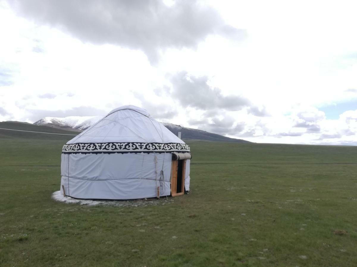 Yurt Camp Muras In Song Kol Lake Hotel Kochkor Zewnętrze zdjęcie