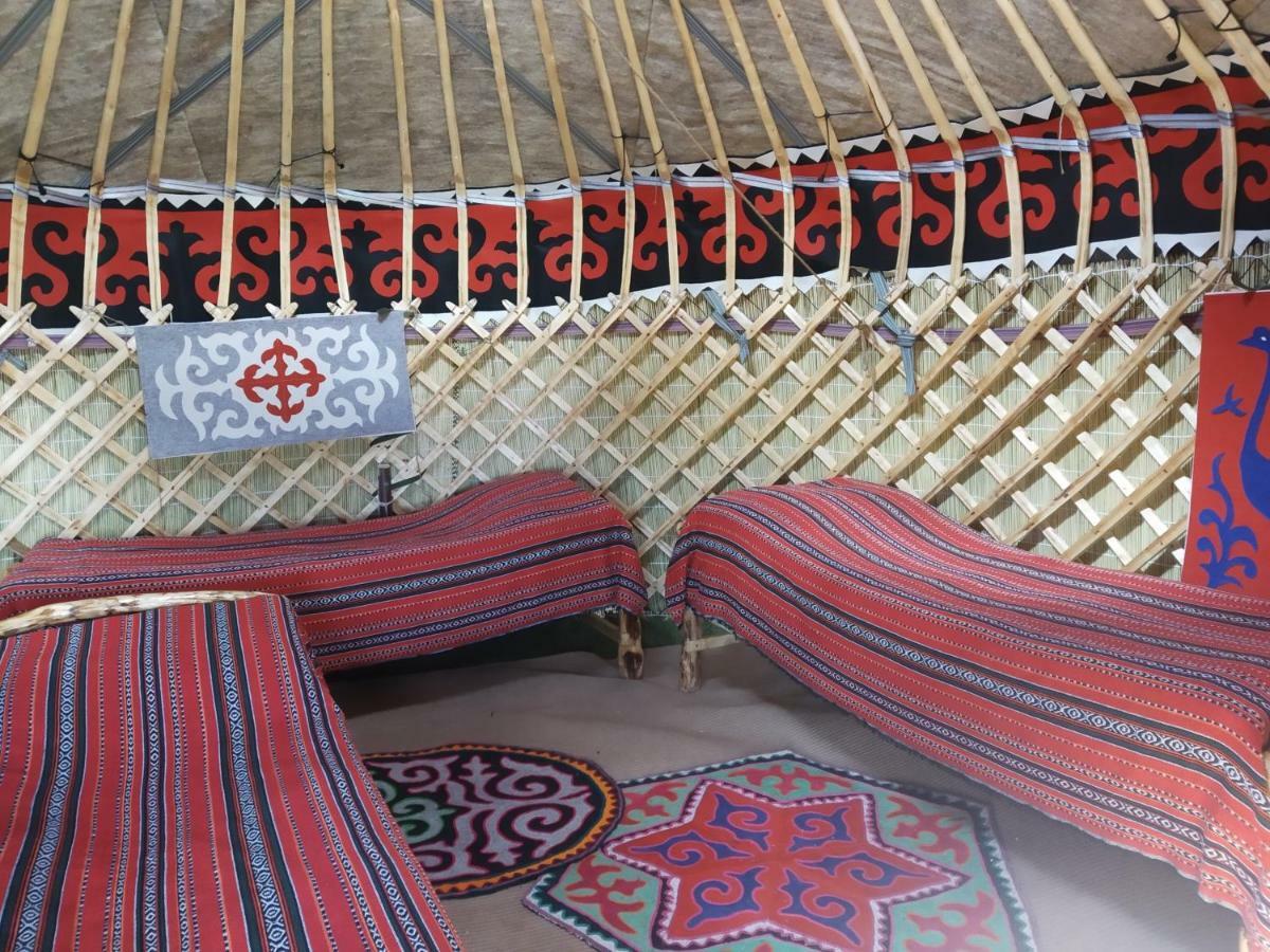 Yurt Camp Muras In Song Kol Lake Hotel Kochkor Zewnętrze zdjęcie