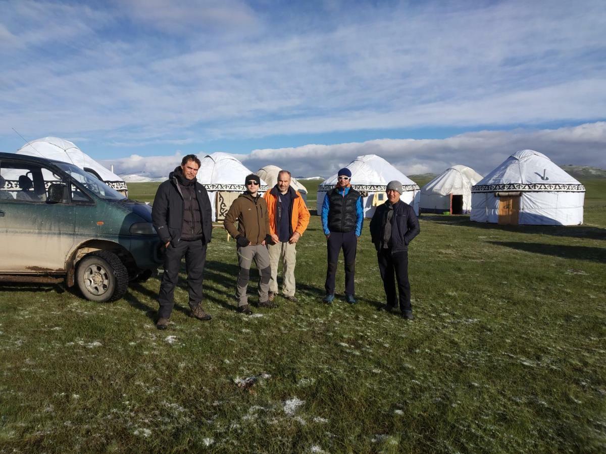 Yurt Camp Muras In Song Kol Lake Hotel Kochkor Zewnętrze zdjęcie