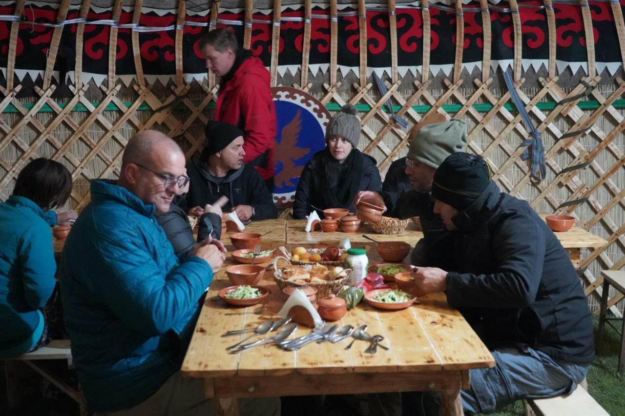 Yurt Camp Muras In Song Kol Lake Hotel Kochkor Zewnętrze zdjęcie